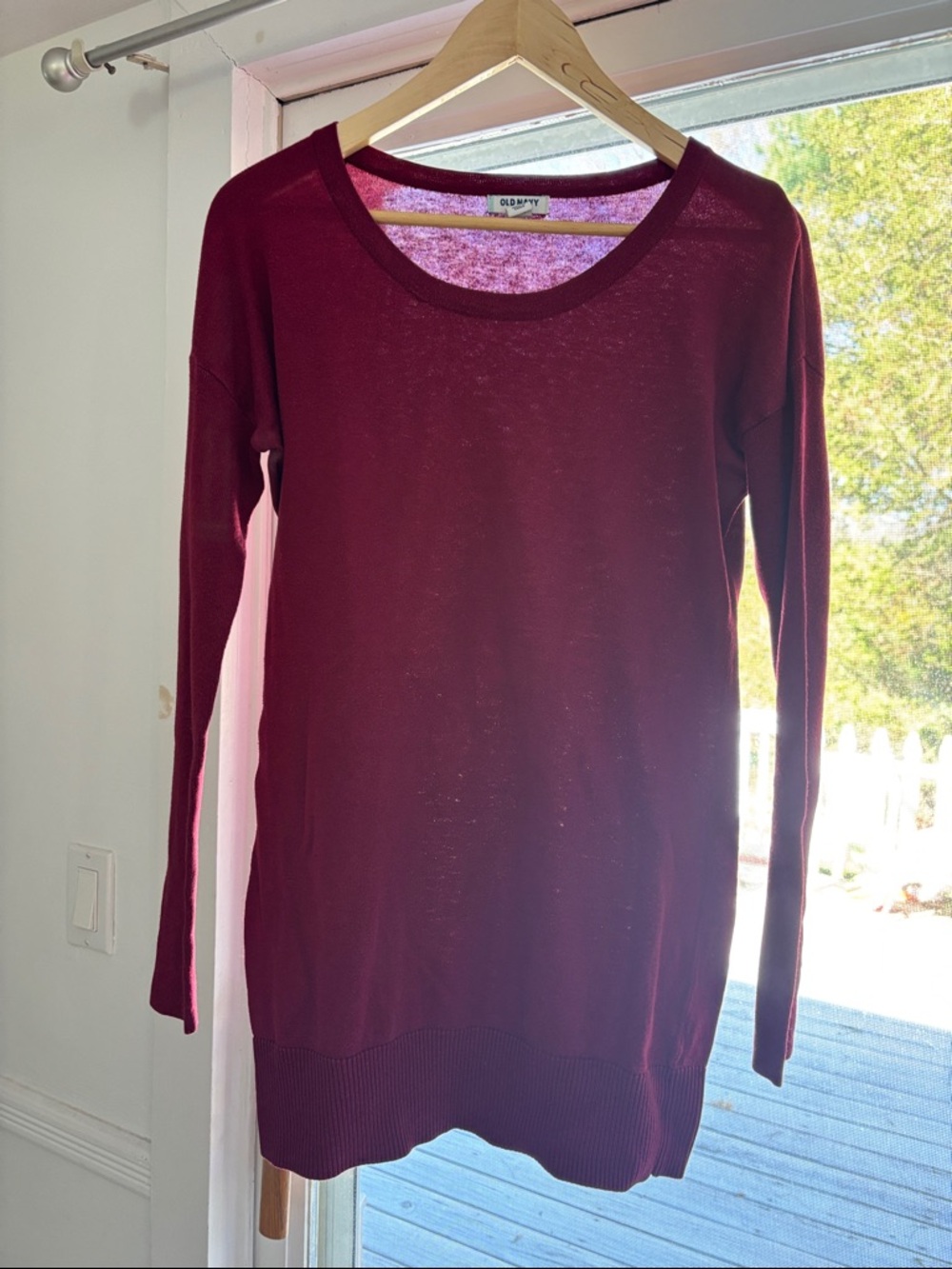Old Navy Burgundy Long Sleeve Lightweight Sweater